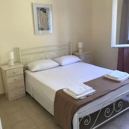 Case de vacanță Rouvas House *